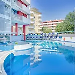 Ambassador 4*