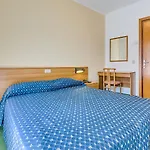 Ambassador 4*