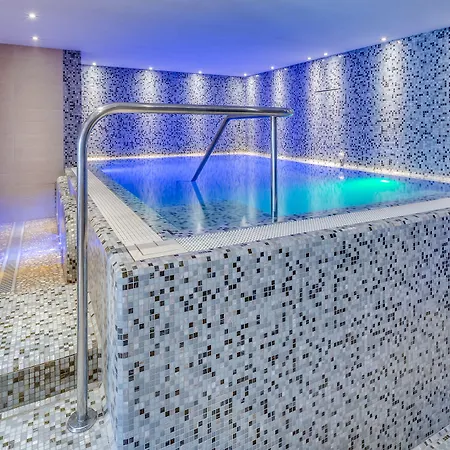 Ξενοδοχείο Ambassador