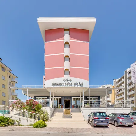 Ambassador Ξενοδοχείο 4*