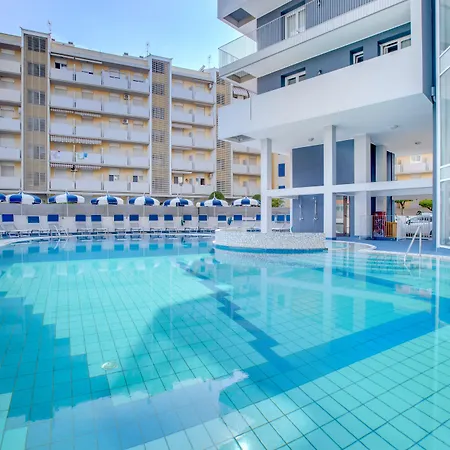 ホテル Ambassador