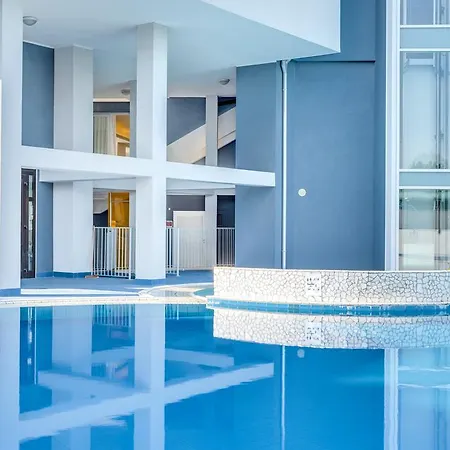 Ξενοδοχείο Ambassador 4*