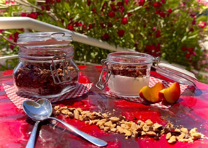 Ambassador 4* カオルレ