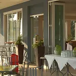 Ambassador Hotel 4*