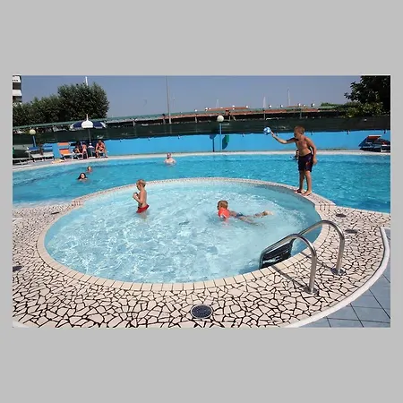 Ambassador Otel 4*