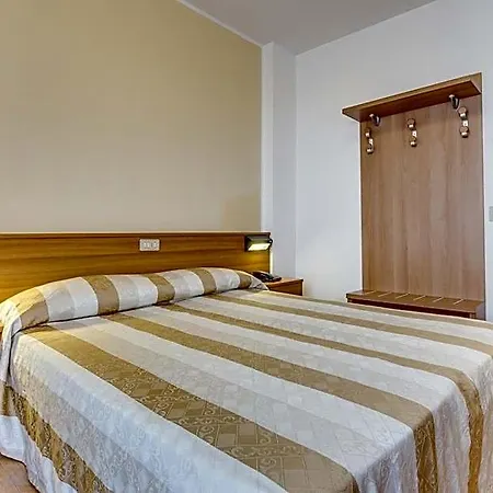 Hotel Ambassador