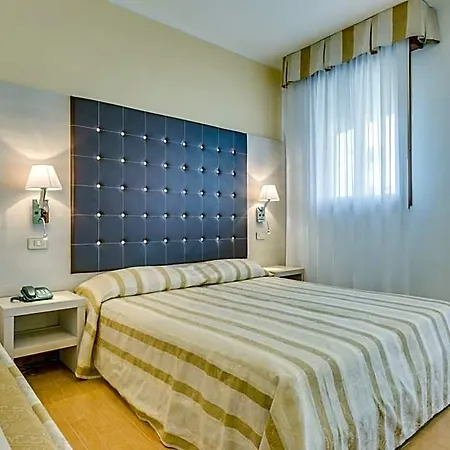 Hotel Ambassador 4*