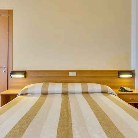 Hotel Ambassador 4*