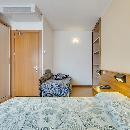 Hotel Ambassador