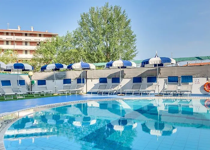 Hotel Ambassador 4*