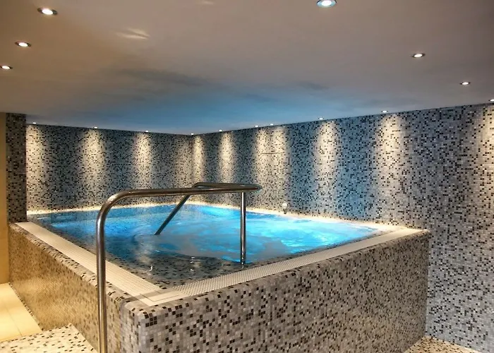 Ambassador 4* Καόρλε